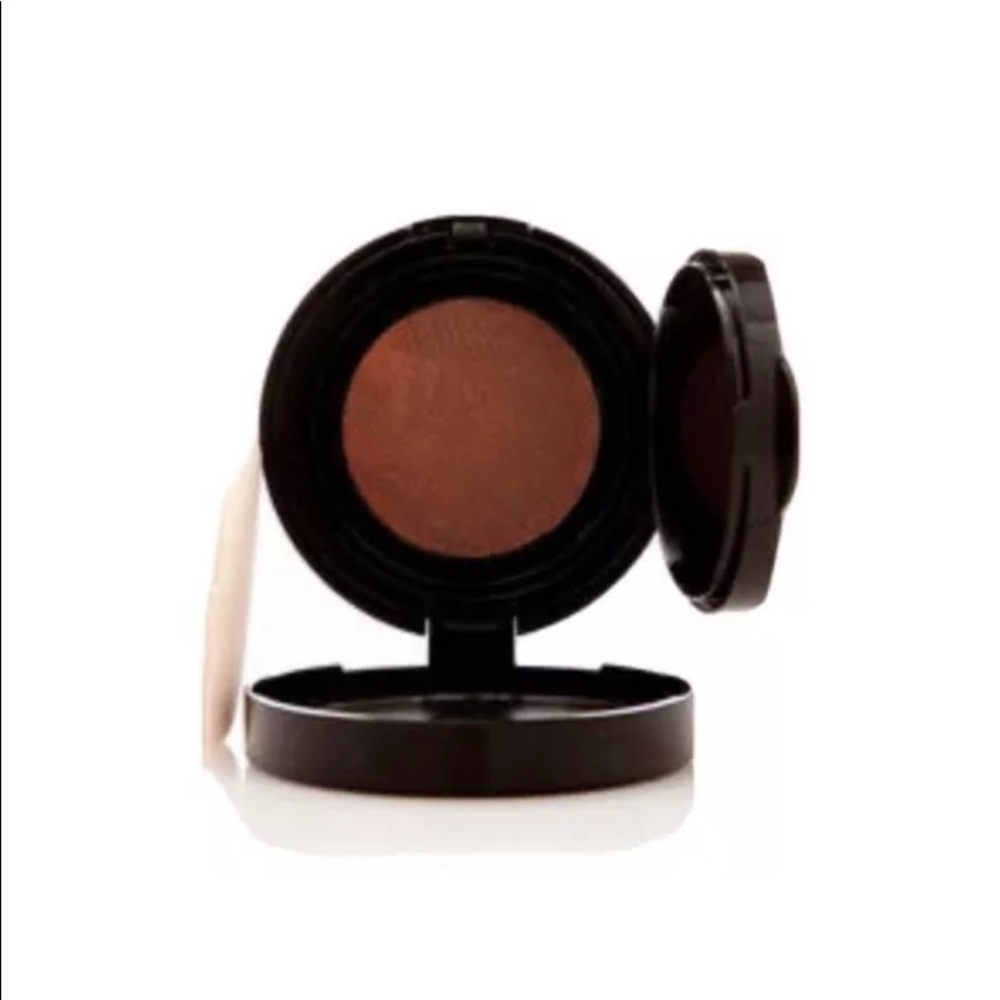 Mally Flawless Finish Foundation